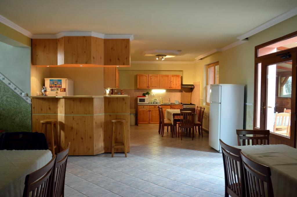 Bed and Breakfast Flamingo Vendeghaz Эгер Экстерьер фото